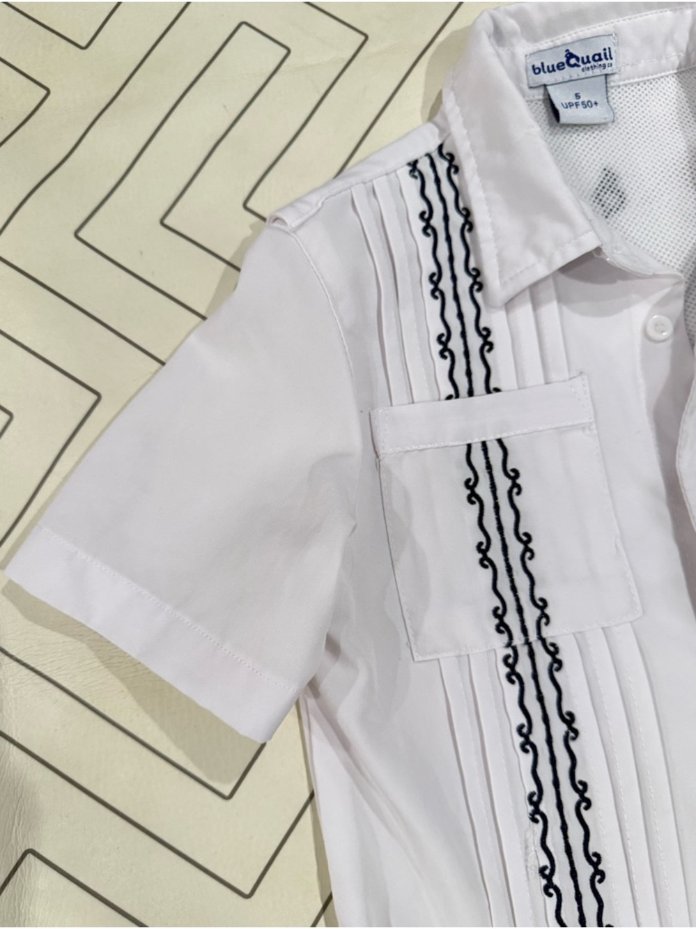 Blue Quail White Guayabera Fishing Shirt - Picture 4 of 12